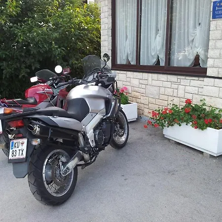 Pansion Helvetia 2* Πόρετς