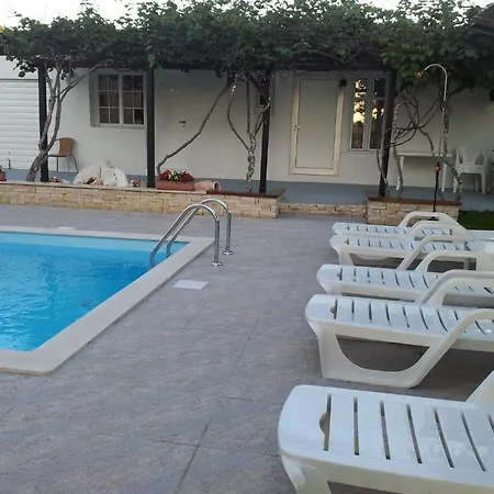 Guest house Pansion Helvetia 2*